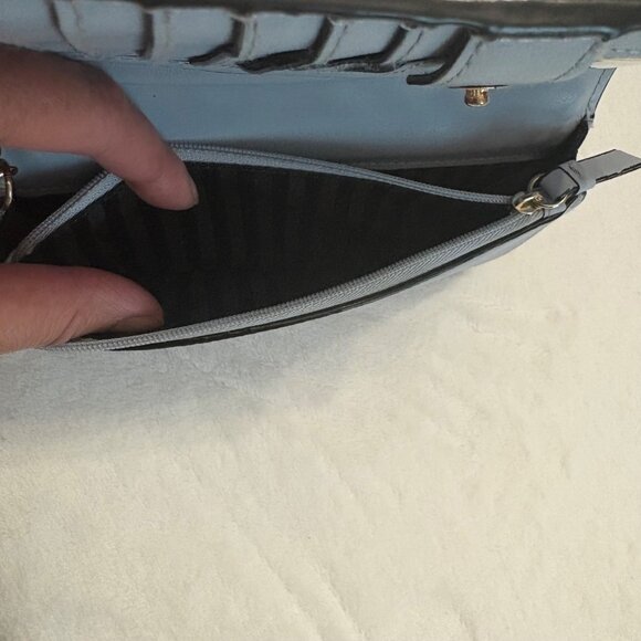 Victorias Secret Quilted Tech Skyflower Blue Wristlet Wallet Gold Detailing - Picture 9 of 13